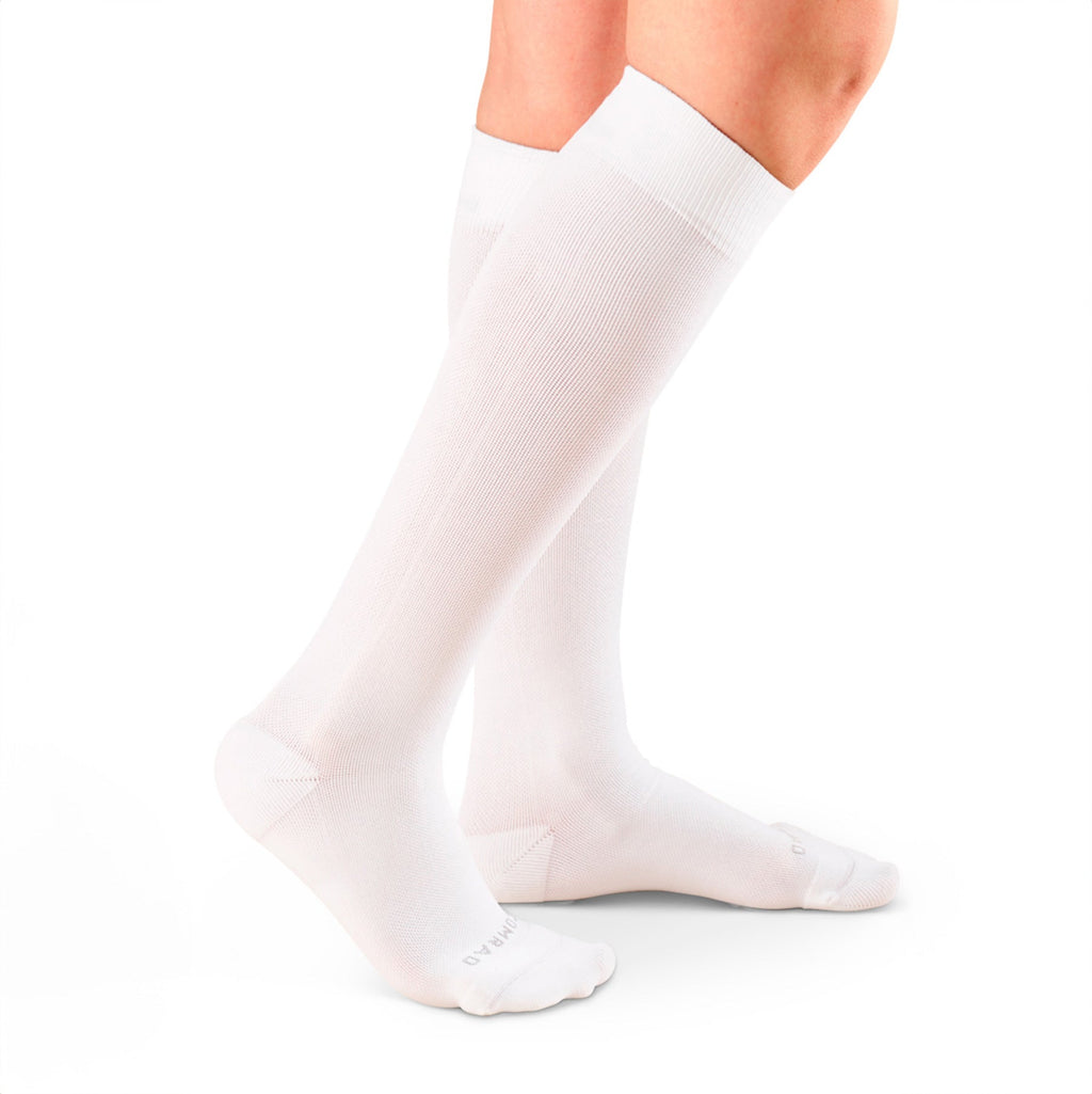 Comrad White Knee-High Compression Socks – 15–20 mmHg